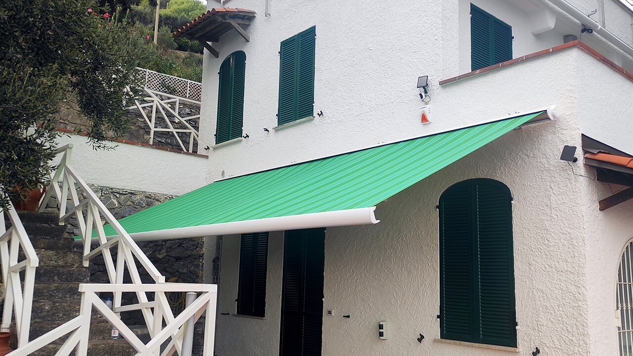 Realizzazione tenda da esterno 11