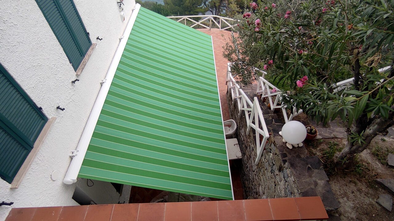 Realizzazione tenda da esterno 12