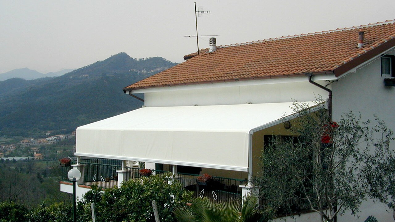 Realizzazione tenda da esterno 14